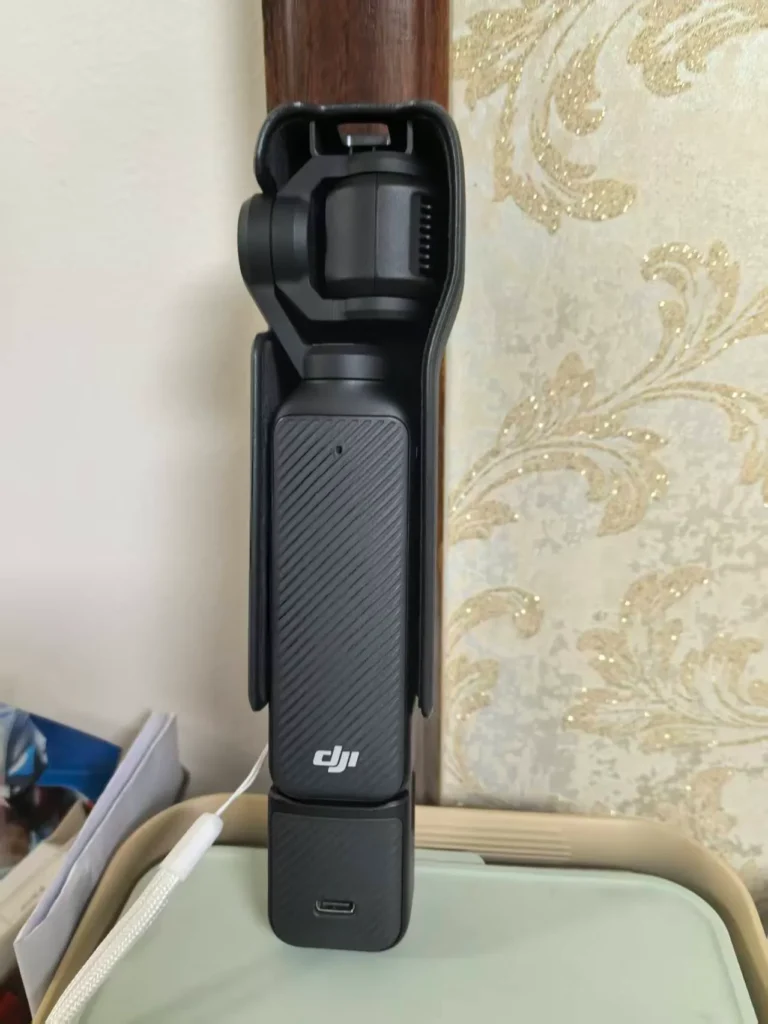 DJI Osmo Pocket 3 with a handle 5